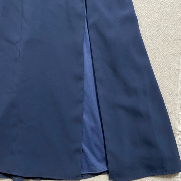 Dessy Collection Cutaway Shoulder Blue Crepe Column Gown 10 - Picture 5 of 7